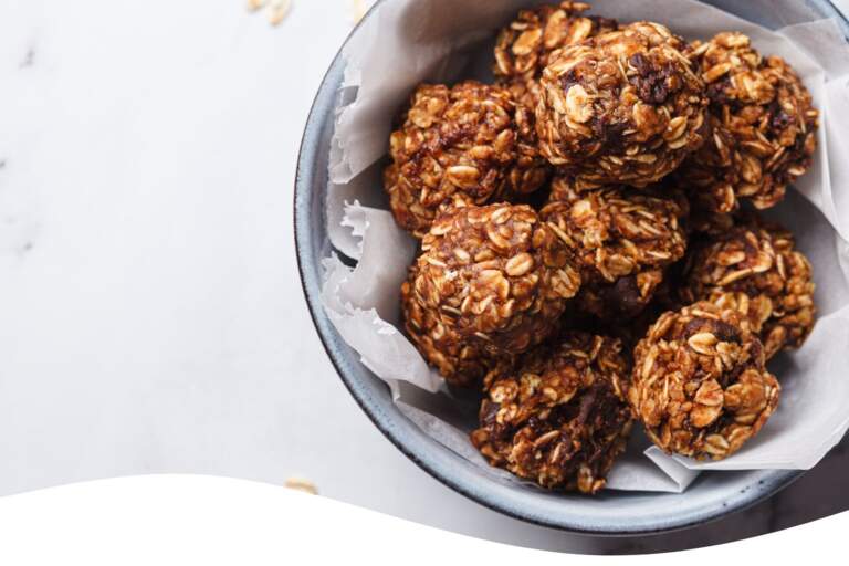 Fall Flavors: Pumpkin and Dark Chocolate Energy Bites